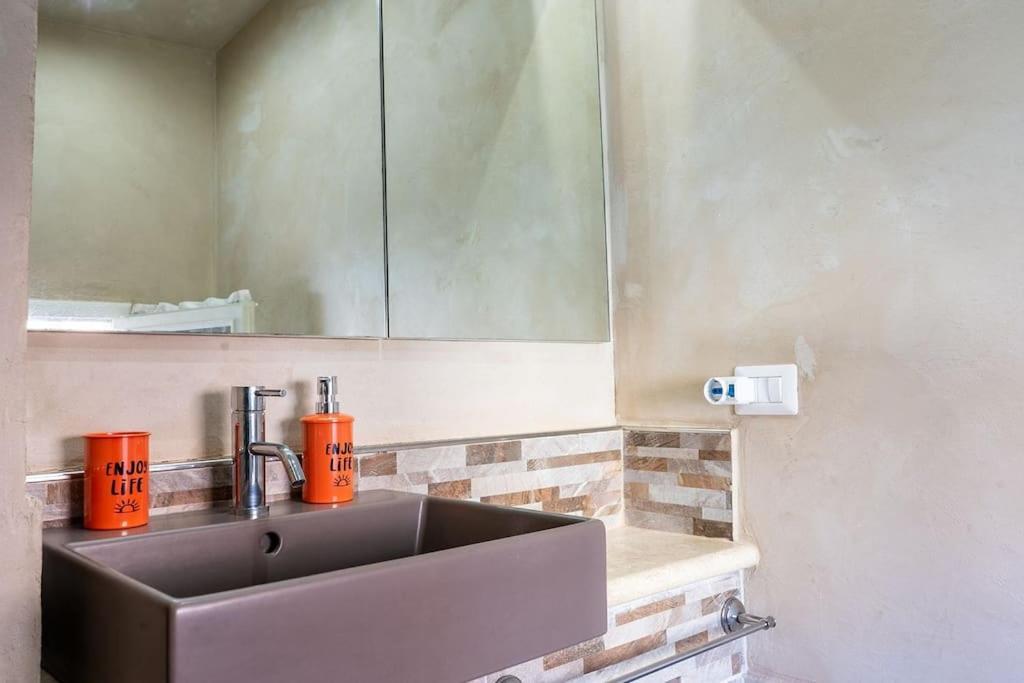 Casa Vacanze L'Angolo Fiorito Bettolle Exteriér fotografie